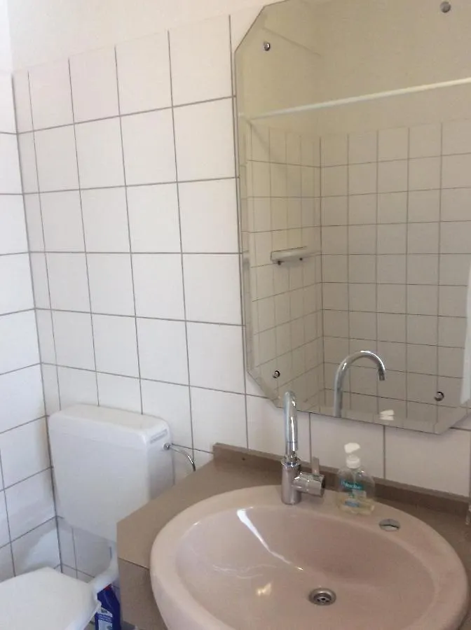 Inn Guesthouse Frank Dusseldorf