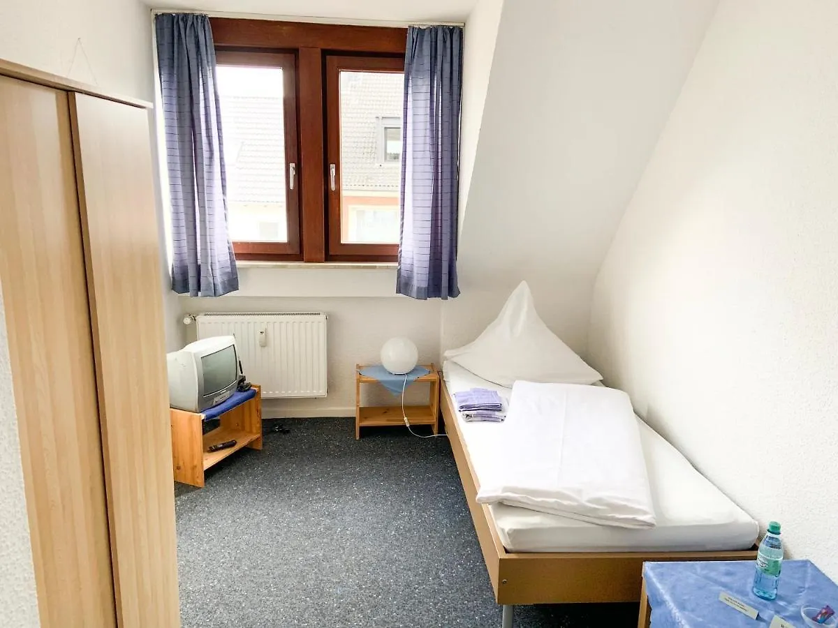 Guesthouse Frank Dusseldorf Inn